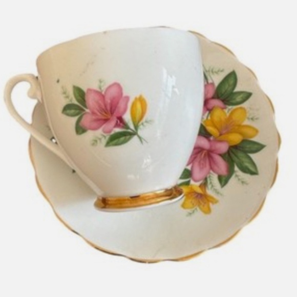 Consort Fine Bone China Pink Yellow Floral Teacup & Saucer Set England - Picture 2 of 4